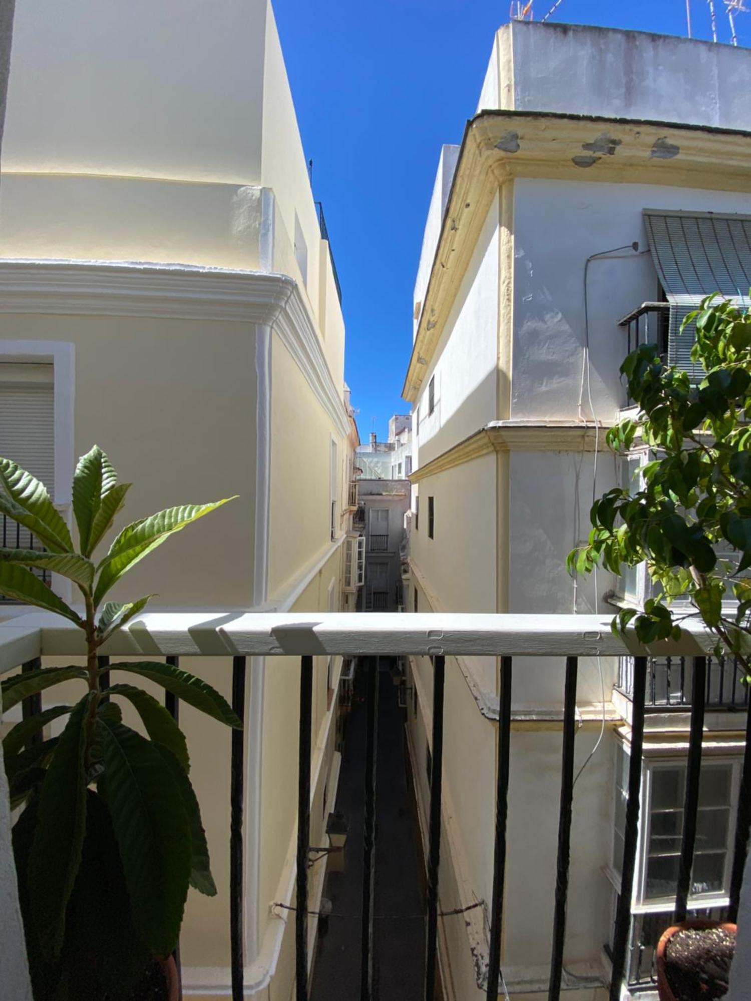 Charito 18 Apartment Cadiz Bagian luar foto